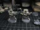 Hobbytipp - Miniaturen auf Bases stiften