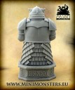 Mini_Monsters_Dwarf_Warrior_Statue_04